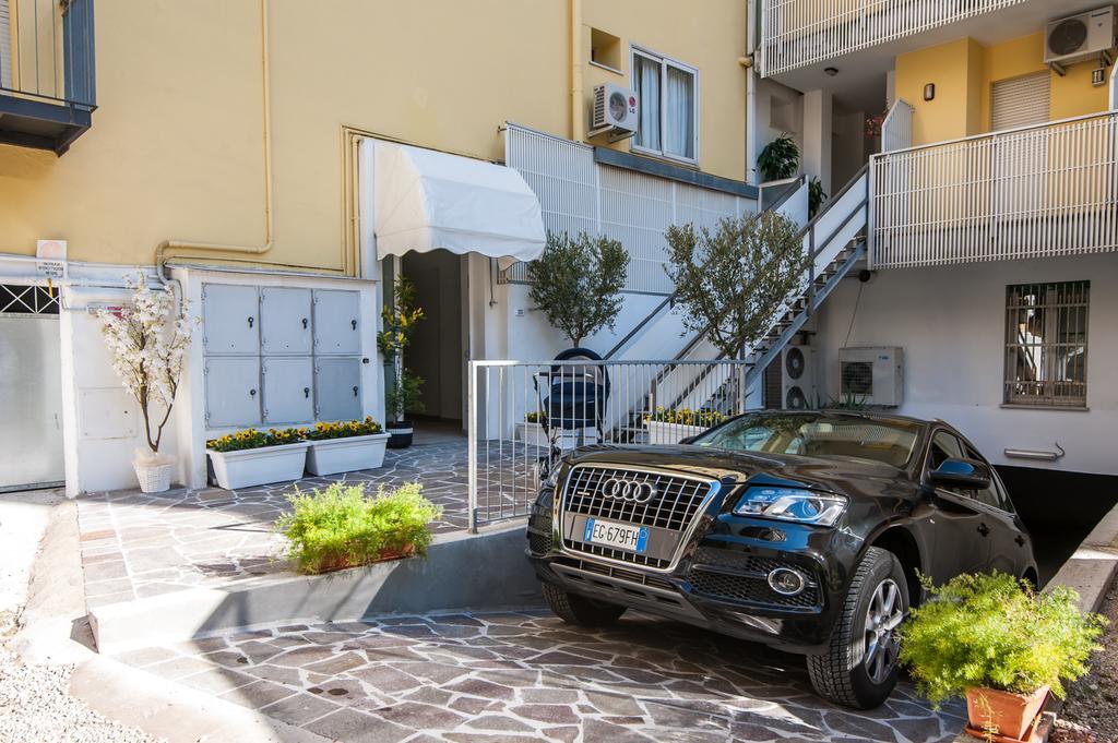 Residence Suisse Cattolica Dış mekan fotoğraf